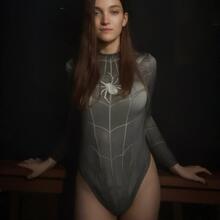  Nude