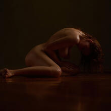  Nude