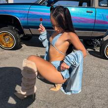  Nude