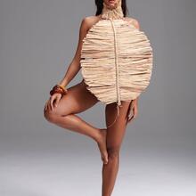  Nude