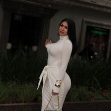  Nude