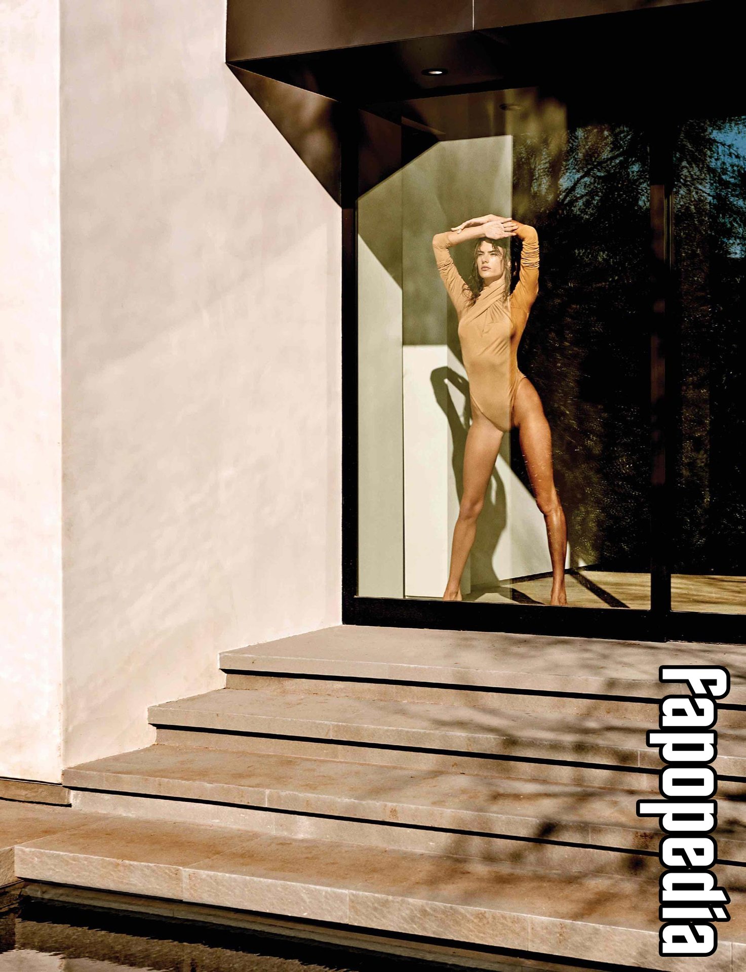 Alessandra Ambrosio Nude Leaks