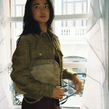  Nude