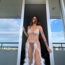  Nude