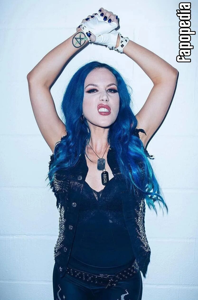 Alissa White-Gluz Nude Patreon Leaks - Photo #7423554 - Fapopedia