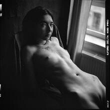  Nude