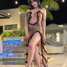  Nude