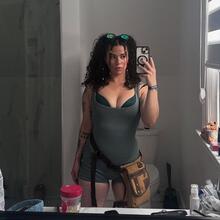  Nude