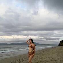 Nude