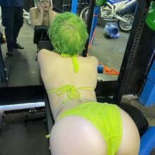  Nude