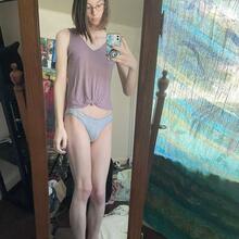  Nude