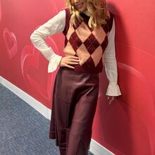  Nude
