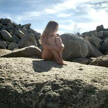  Nude