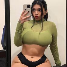  Nude