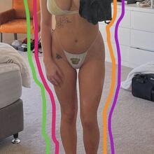  Nude