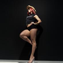  Nude