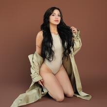  Nude
