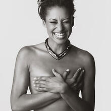  Nude