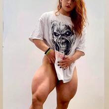  Nude