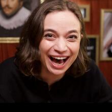 Nude