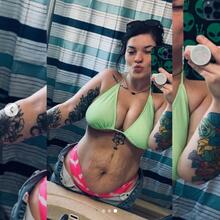  Nude
