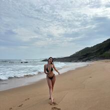  Nude