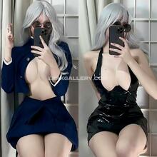  Nude