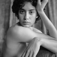  Nude