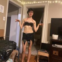  Nude