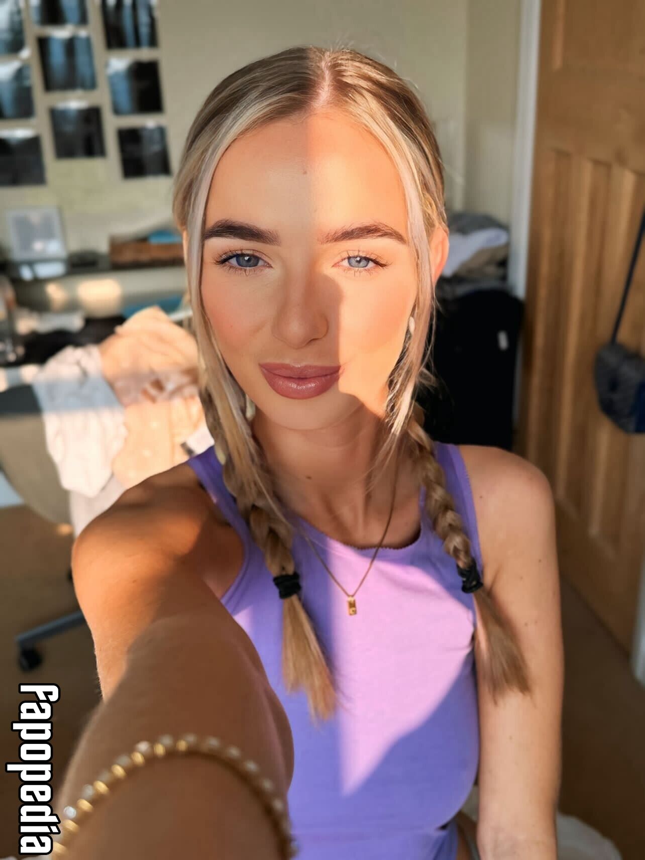 Annabella.riley Nude OnlyFans Leaks - Photo #9942438 - Fapopedia