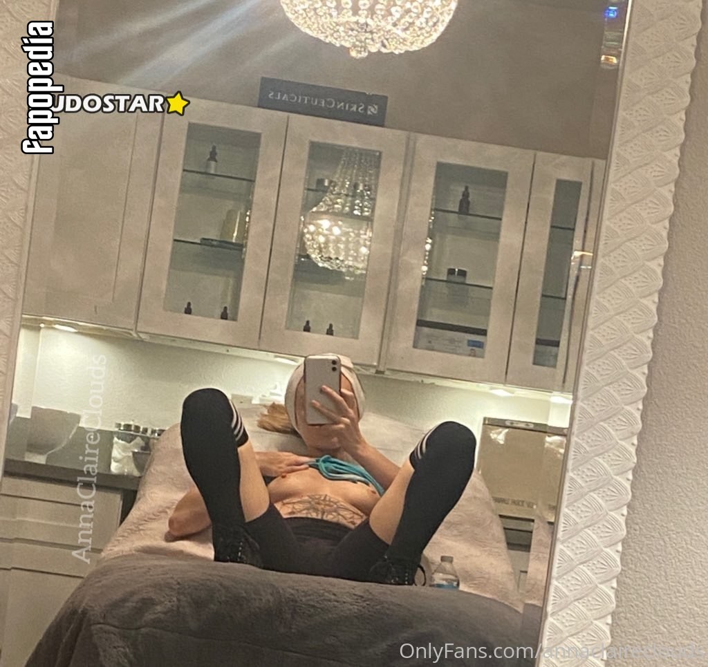 Annaclaireclouds Nude OnlyFans Leaks