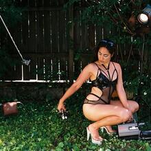  Nude