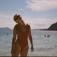  Nude