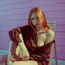  Nude