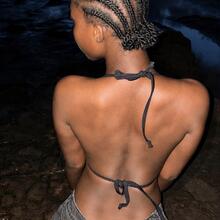  Nude