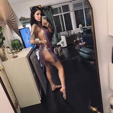  Nude