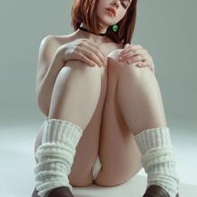  Nude