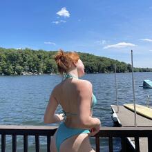  Nude