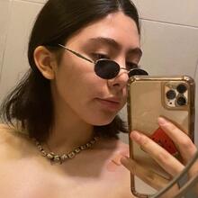  Nude