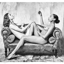  Nude