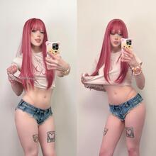  Nude