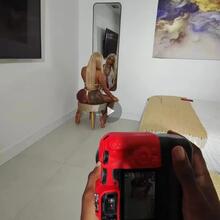  Nude