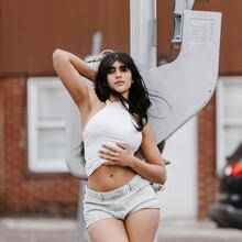  Nude
