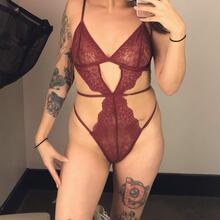  Nude