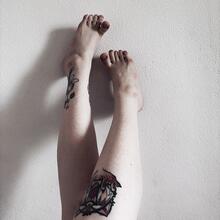  Nude