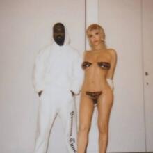  Nude