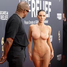  Nude