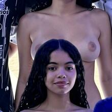  Nude