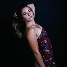  Nude