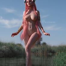  Nude
